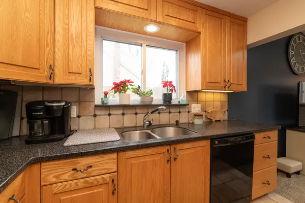 $349,900 | 8765 Buckskin Drive, Commerce Township, MI 48382