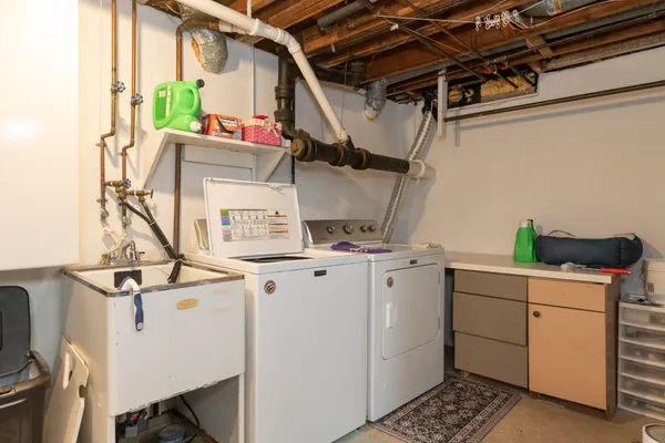 $349,900 | 8765 Buckskin Drive, Commerce Township, MI 48382