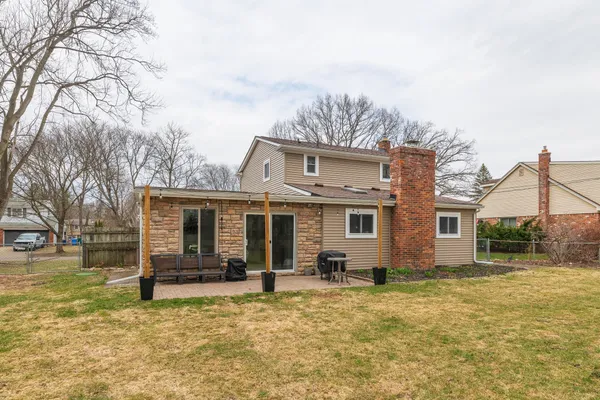 $349,900 | 8765 Buckskin Drive, Commerce Township, MI 48382