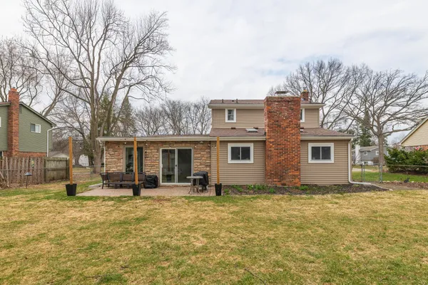 $349,900 | 8765 Buckskin Drive, Commerce Township, MI 48382