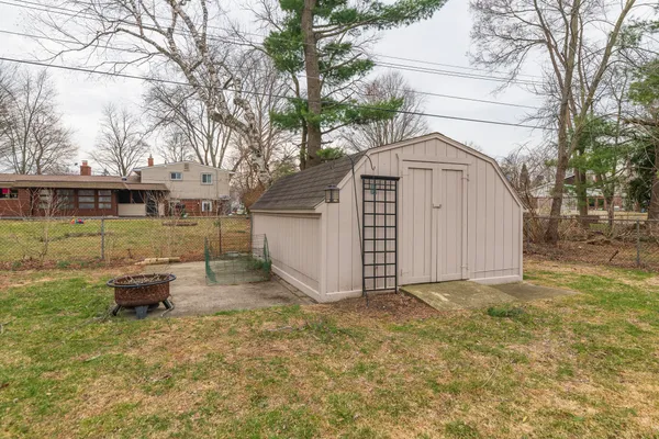 $349,900 | 8765 Buckskin Drive, Commerce Township, MI 48382