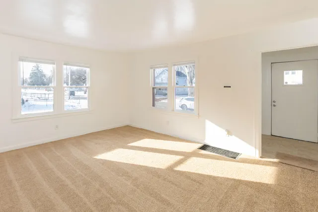 $139,900 | 1061 Agard Avenue, Benton Harbor, MI 49022