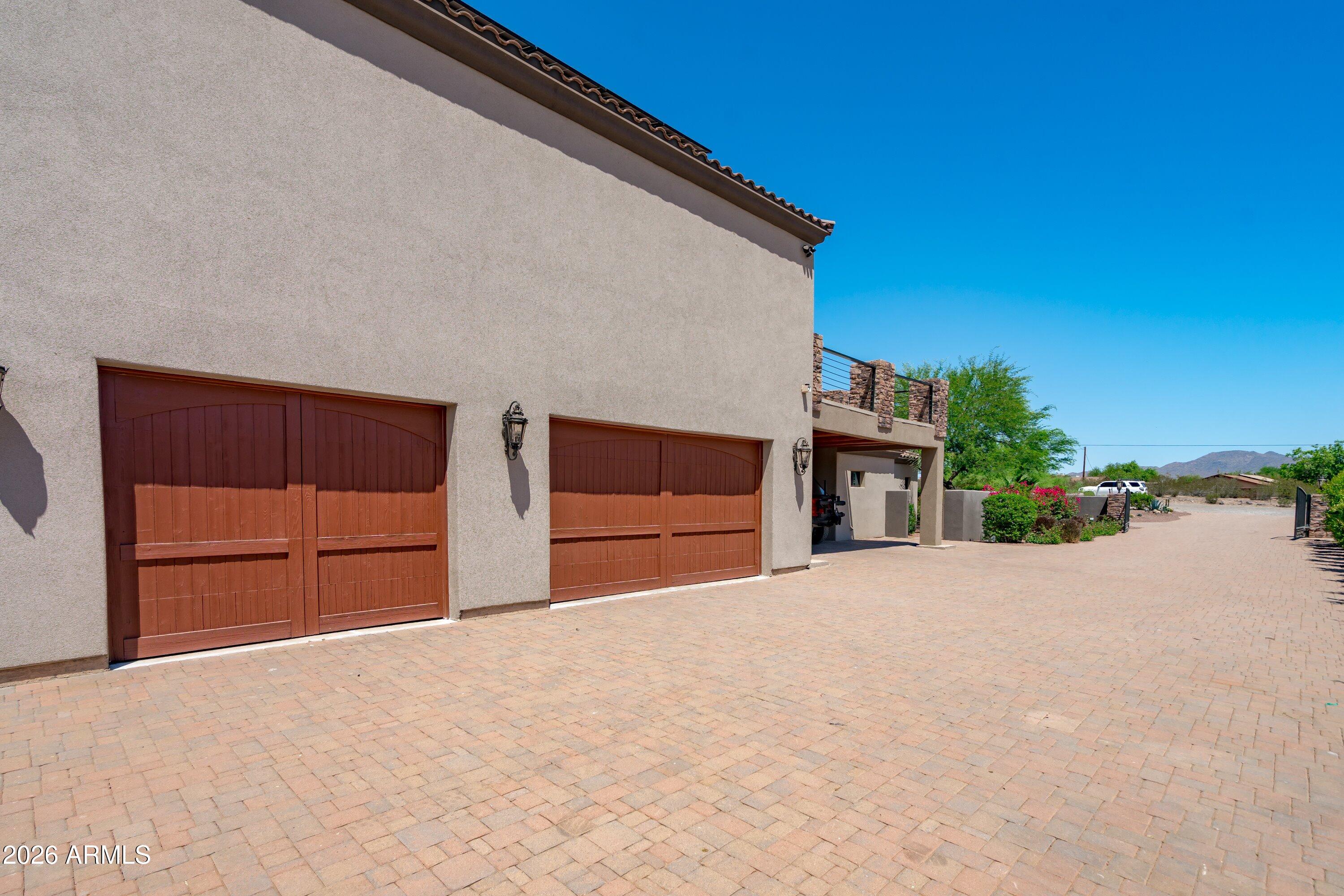 1823 West Maddock Road Phoenix, AZ 85086 - Photo 107 of 121 107-Garage and Covered Parking