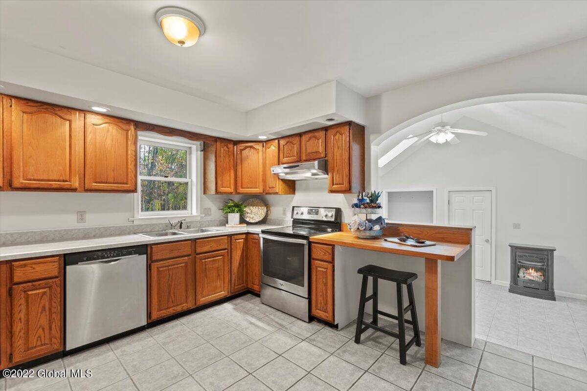 632 Wilson Hill Road Hoosick, NY 12090 - Photo 10 of 41 11-HMS_3157