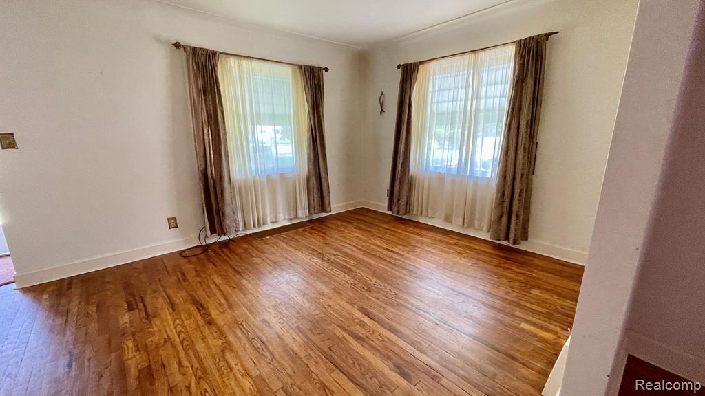 2309 Covert Road Burton, MI 48509 - Photo 13 of 31 Gallery Image 13