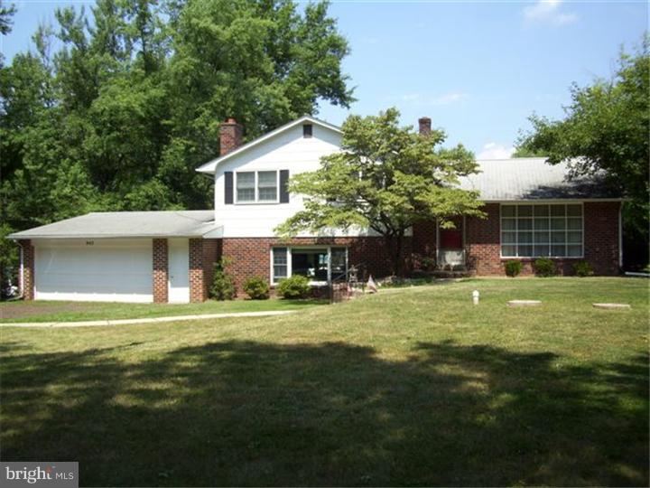 943 Callowhill Road Perkasie, PA 18944 - Photo 1 of 7 Front Yard