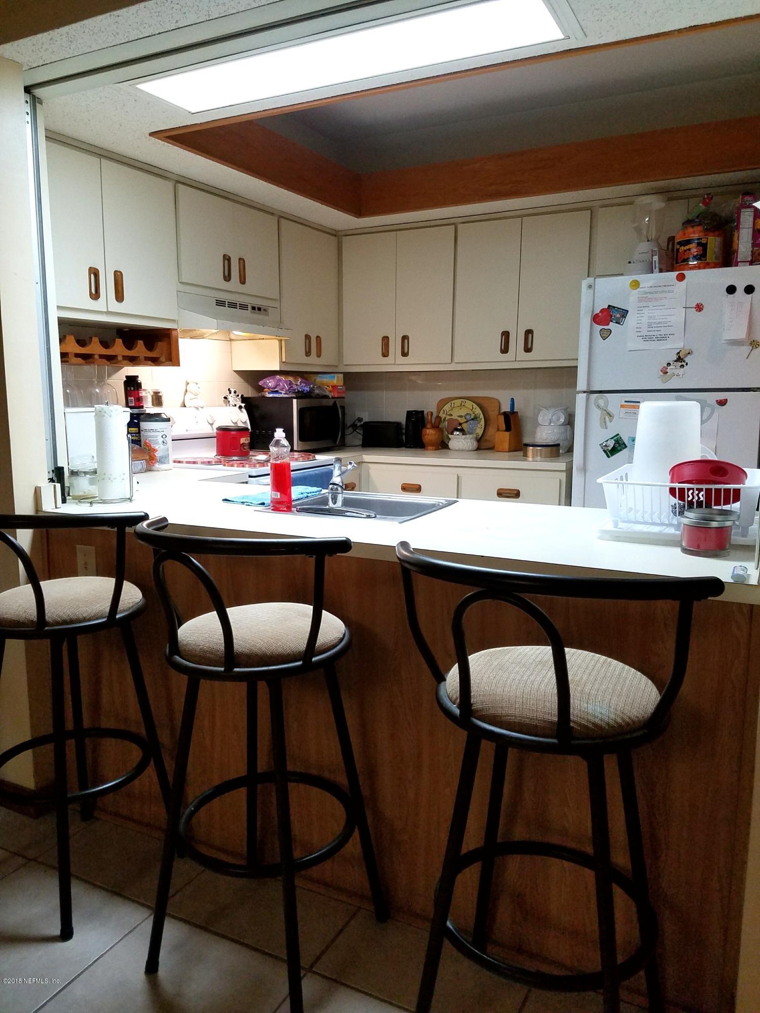 2930 Ravines Road, Unit 1227 Middleburg, FL 32068 - Photo 6 of 14 Kitchen 3