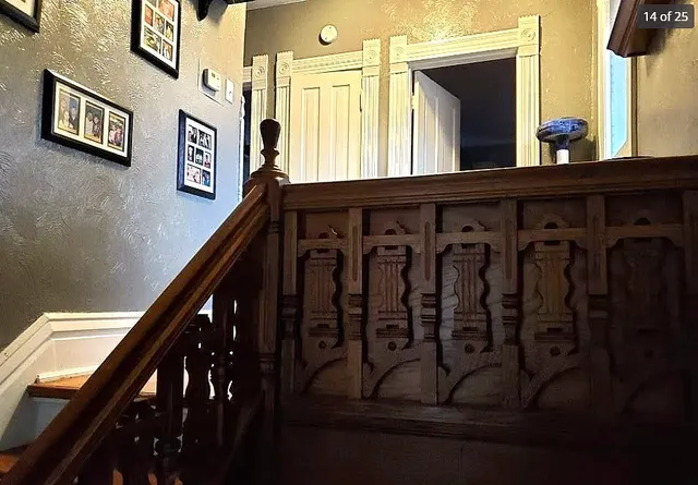 a view of a entryway