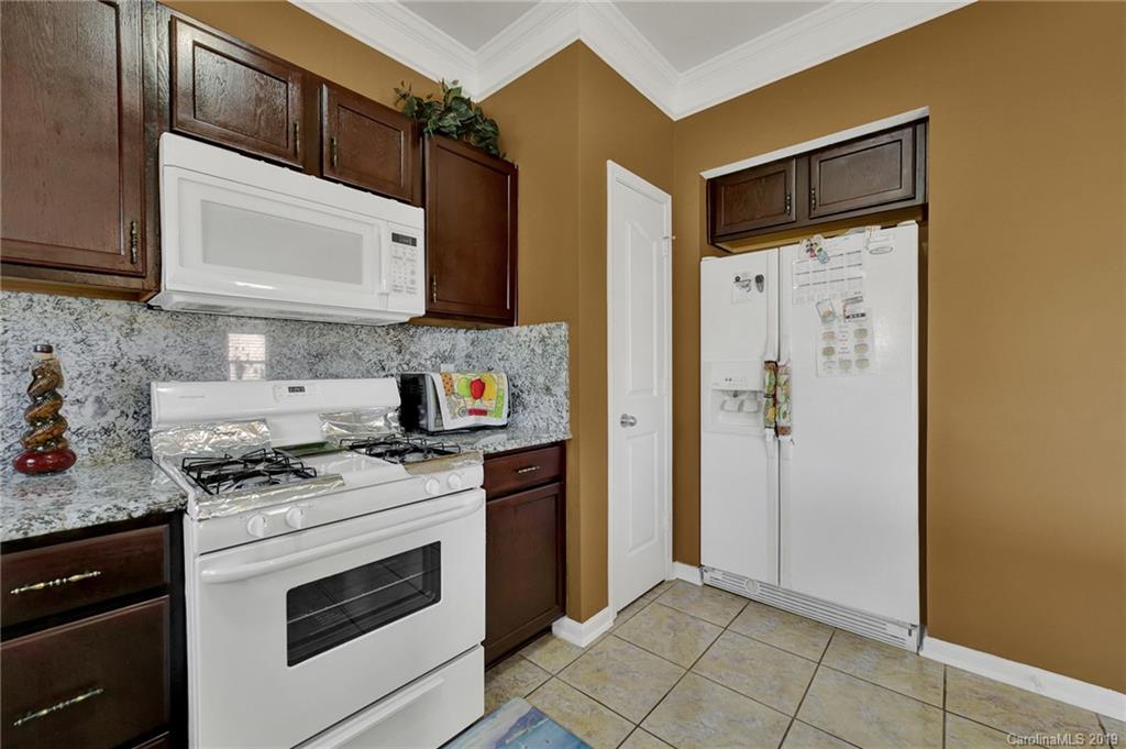 16336 Hayfield Road Charlotte, NC 28213 - Photo 12 of 38 Gallery Image 12