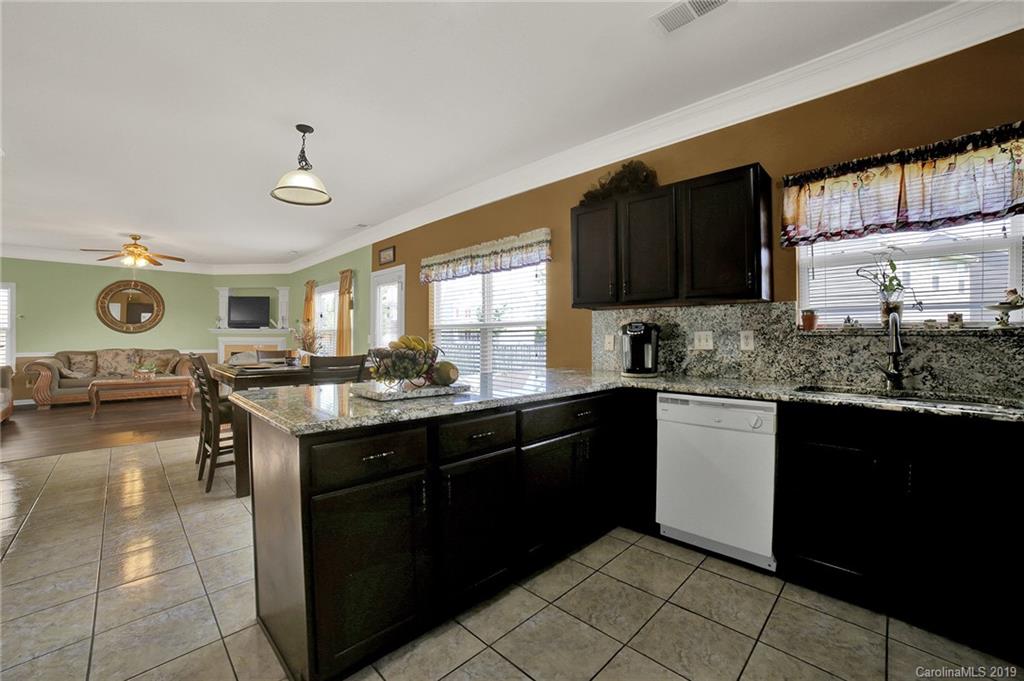 16336 Hayfield Road Charlotte, NC 28213 - Photo 15 of 38 Gallery Image 15
