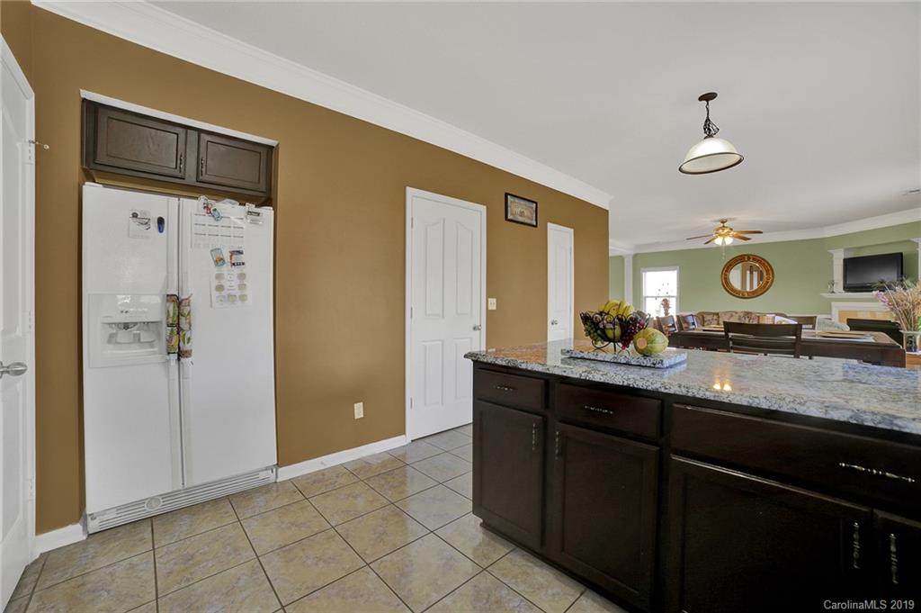 16336 Hayfield Road Charlotte, NC 28213 - Photo 16 of 38 Gallery Image 16