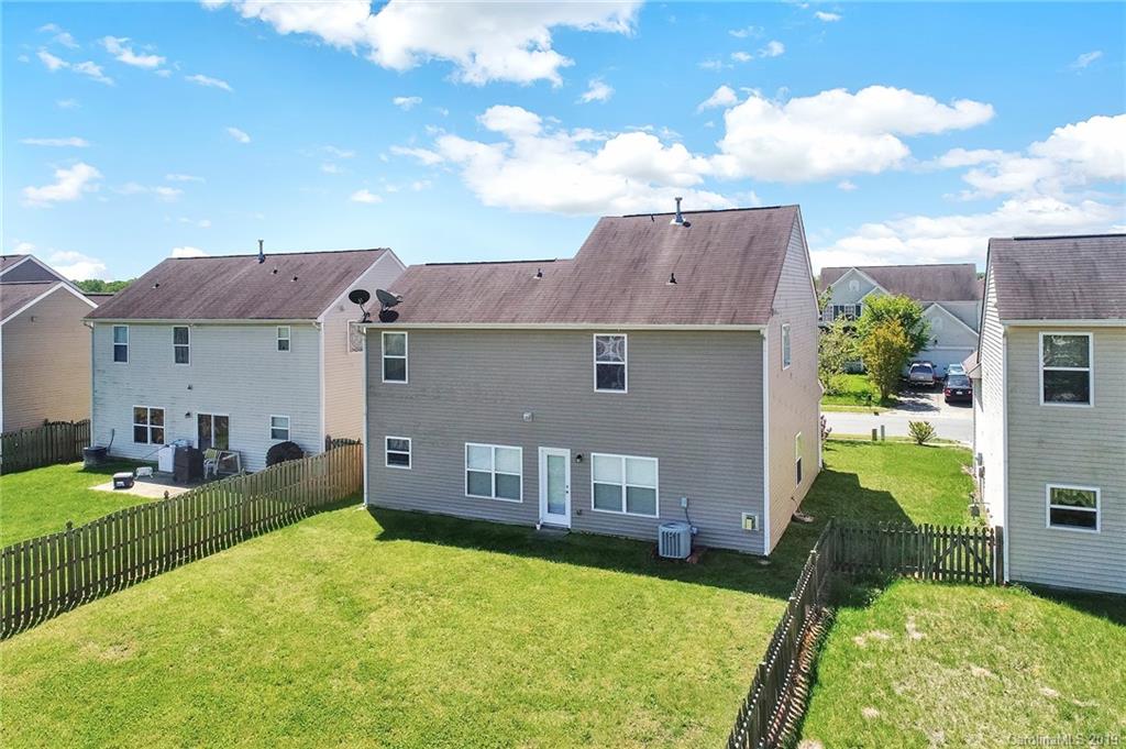 16336 Hayfield Road Charlotte, NC 28213 - Photo 3 of 38 Gallery Image 3