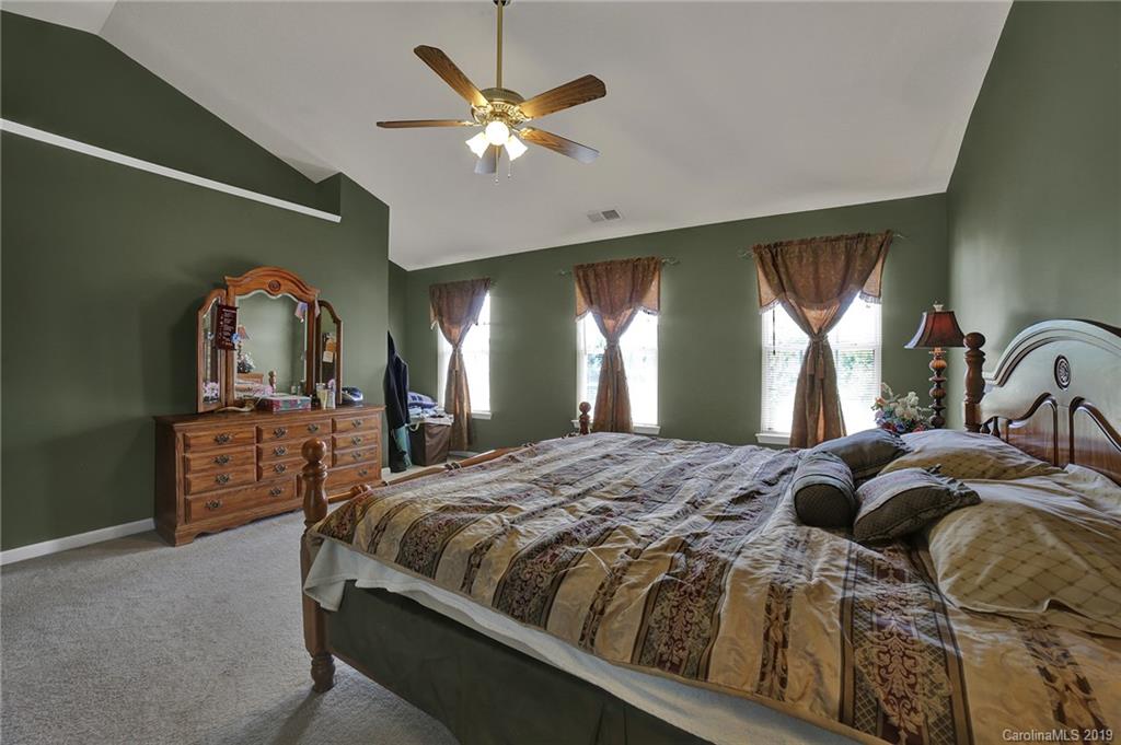 16336 Hayfield Road Charlotte, NC 28213 - Photo 23 of 38 Gallery Image 23