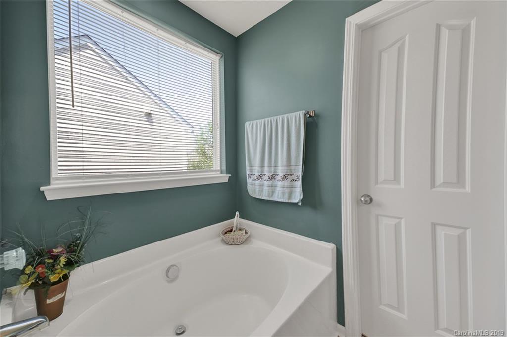16336 Hayfield Road Charlotte, NC 28213 - Photo 24 of 38 Gallery Image 24