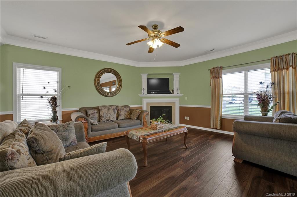 16336 Hayfield Road Charlotte, NC 28213 - Photo 8 of 38 Gallery Image 8