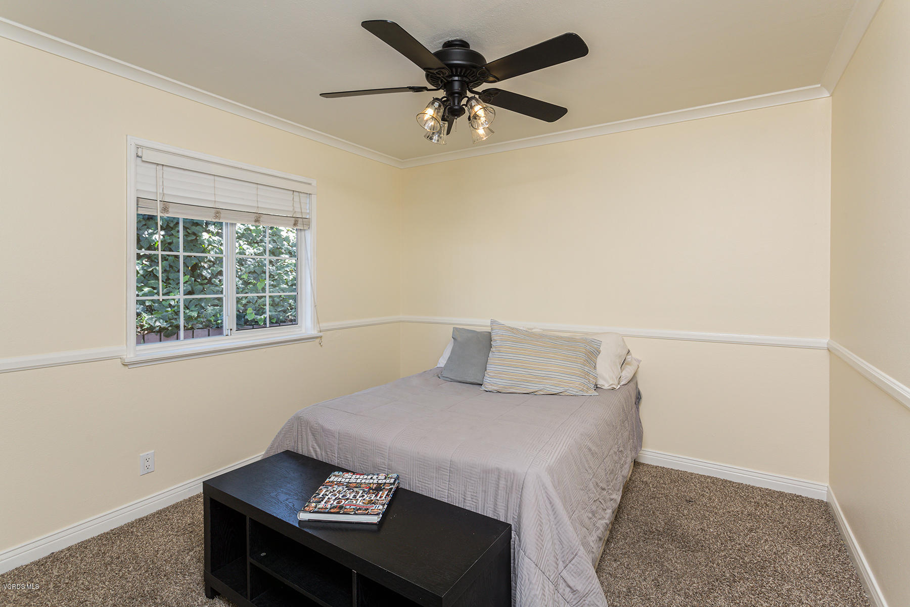 60 Marvin Court Simi Valley, CA 93065 - Photo 18 of 24 a bed sitting in a bedroom next to a window
