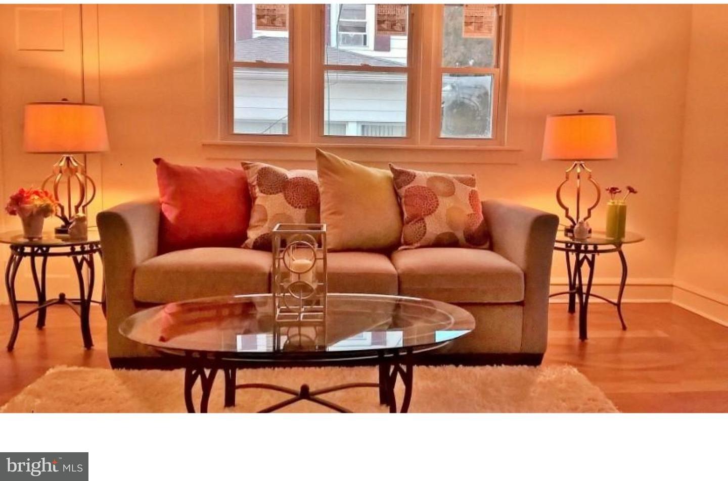 102 East Avon Road Brookhaven, PA 19015 - Photo 2 of 24 Living Room