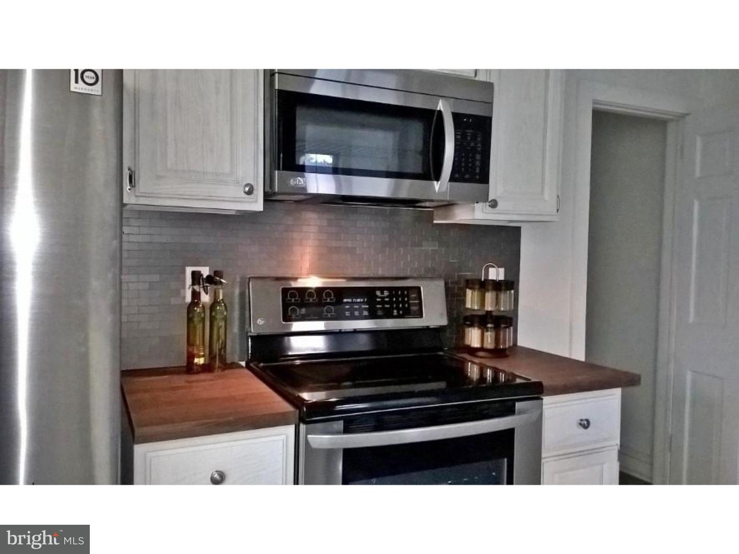 102 East Avon Road Brookhaven, PA 19015 - Photo 8 of 24 Kitchen