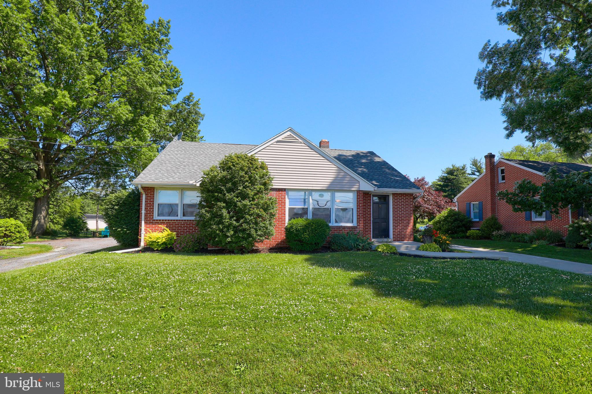 2109 Hobson Road Lancaster, PA 17602 - Photo 2 of 43 Gallery Image 2