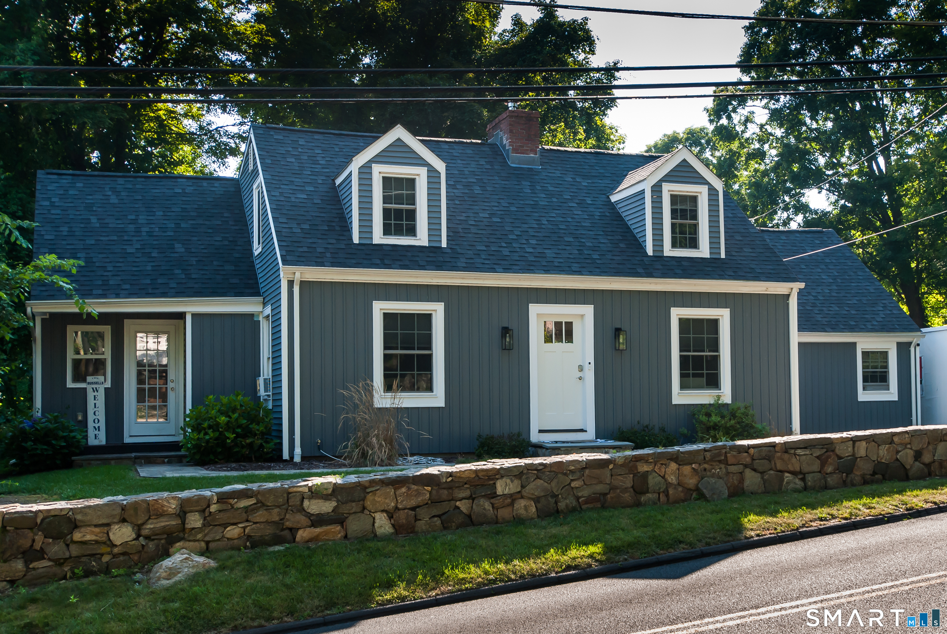 148 Middle River Road Danbury, CT 06811 - Photo 2 of 41