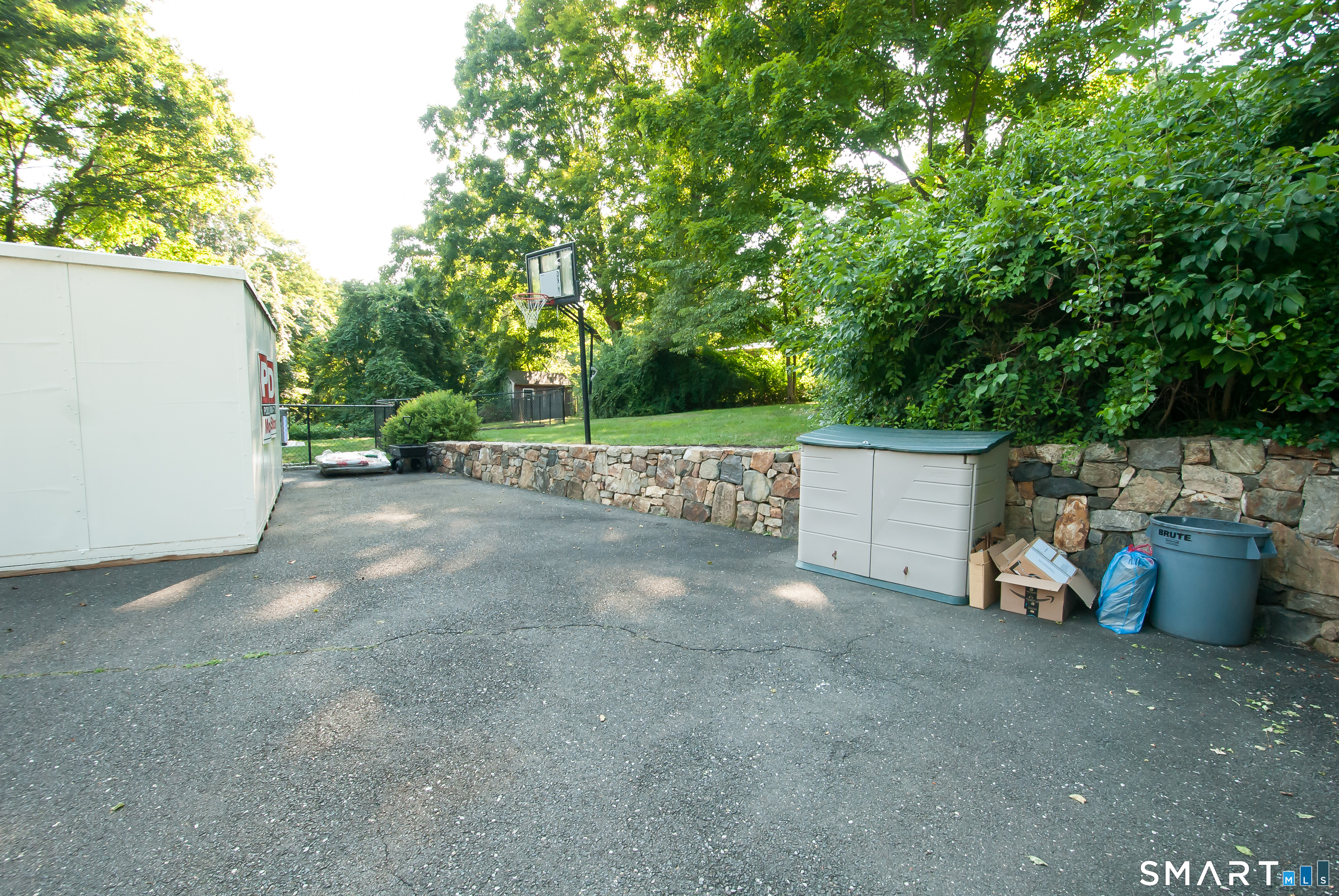 148 Middle River Road Danbury, CT 06811 - Photo 40 of 41