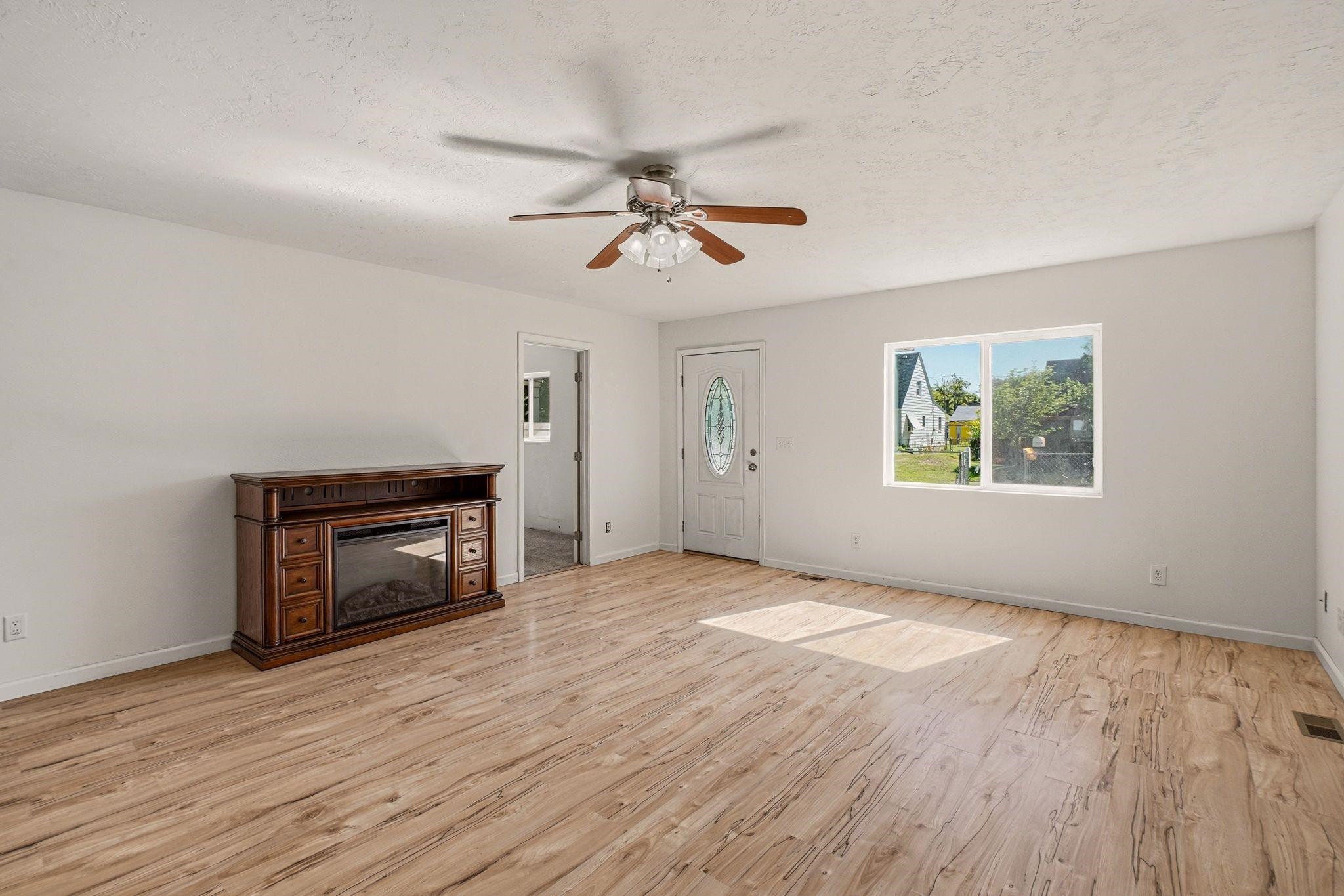 4217 North Madison Street Spokane, WA 99205 - Photo 6 of 30