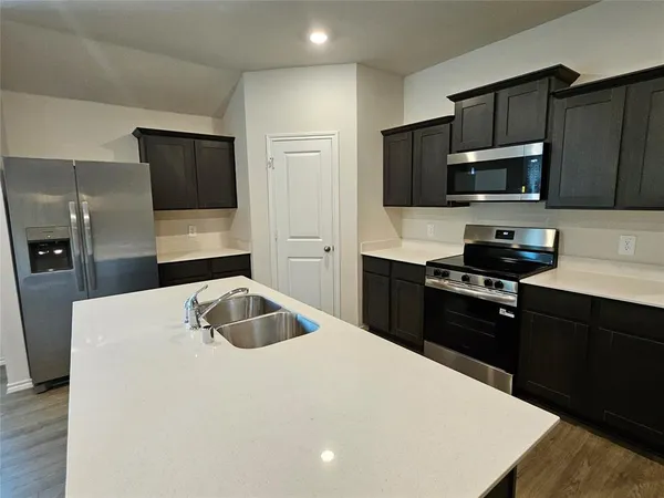 $2,150 | 341 Wild Rose Way, Princeton, TX 75407