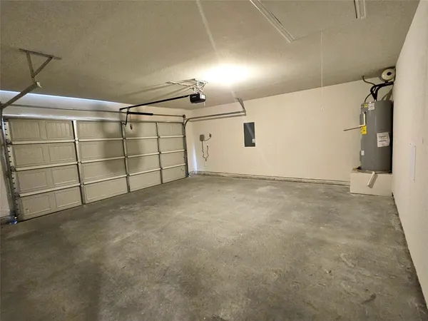 $2,150 | 341 Wild Rose Way, Princeton, TX 75407