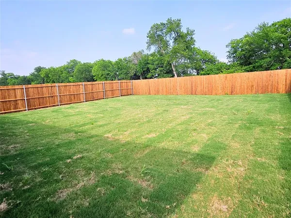 $2,150 | 341 Wild Rose Way, Princeton, TX 75407