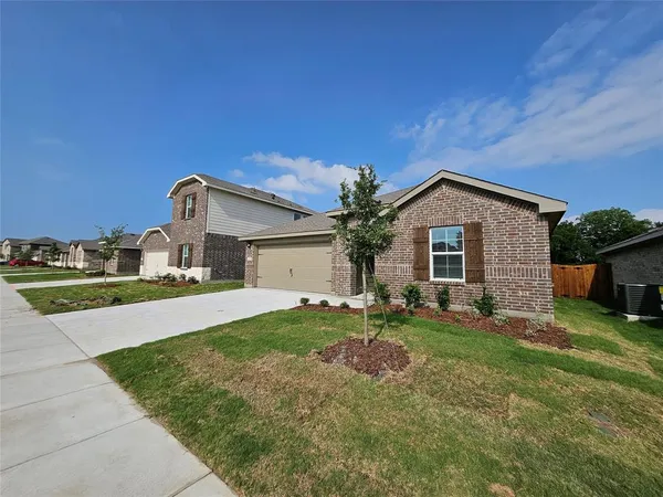 $2,150 | 341 Wild Rose Way, Princeton, TX 75407