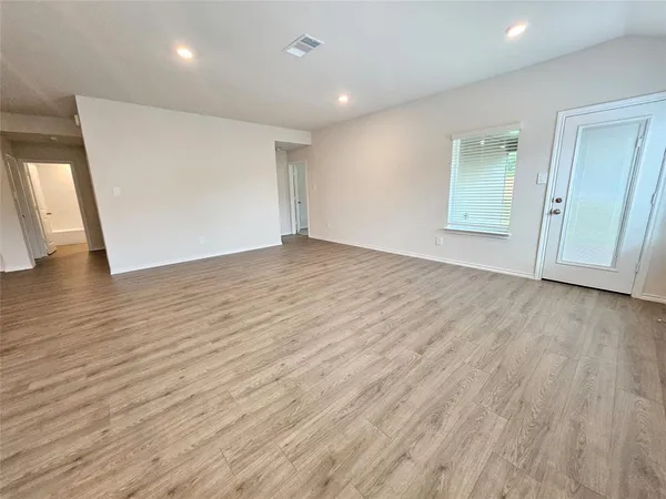 $2,150 | 341 Wild Rose Way, Princeton, TX 75407