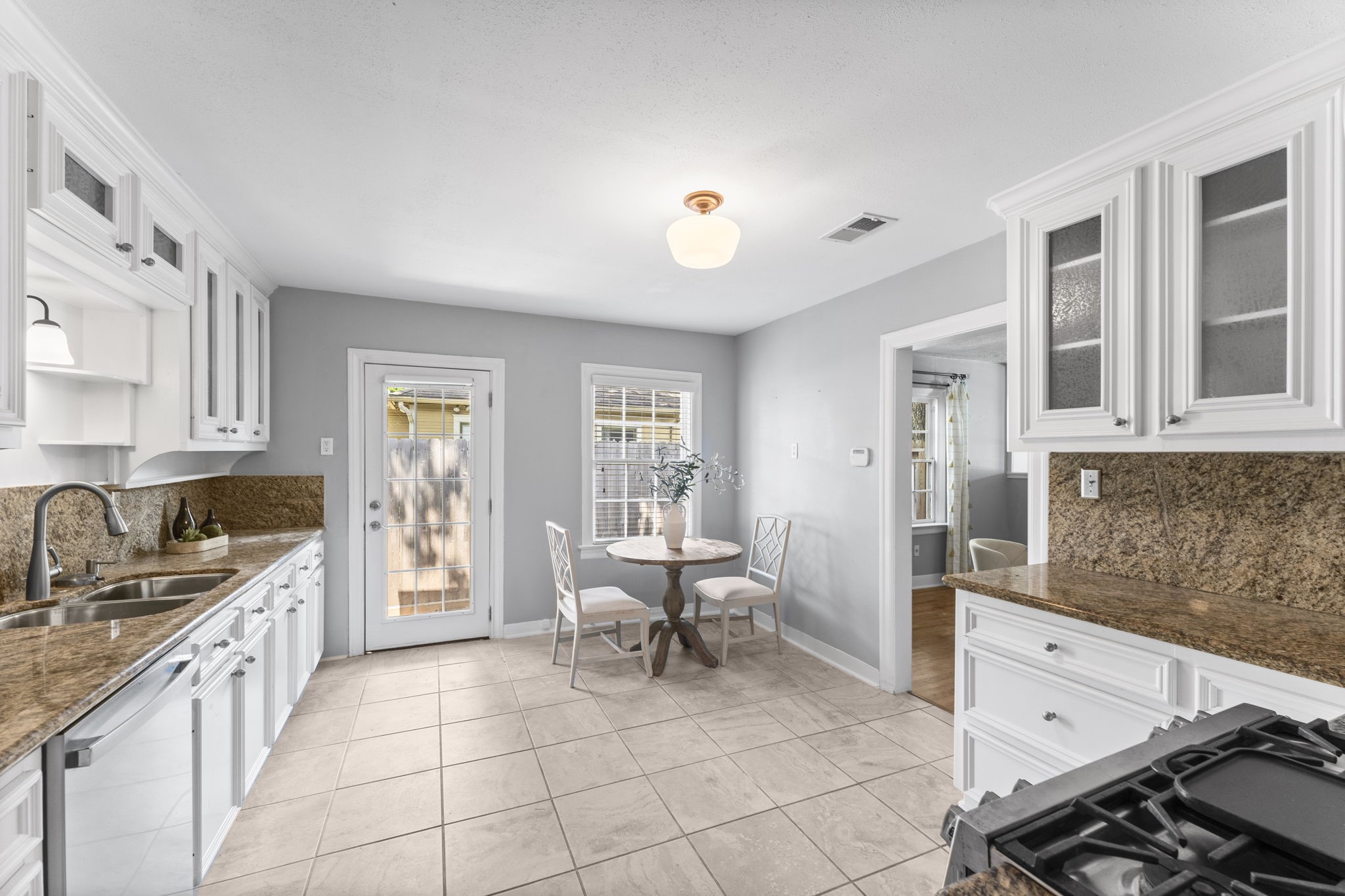 1102 Winston Street Houston, TX 77009 - Photo 15 of 45