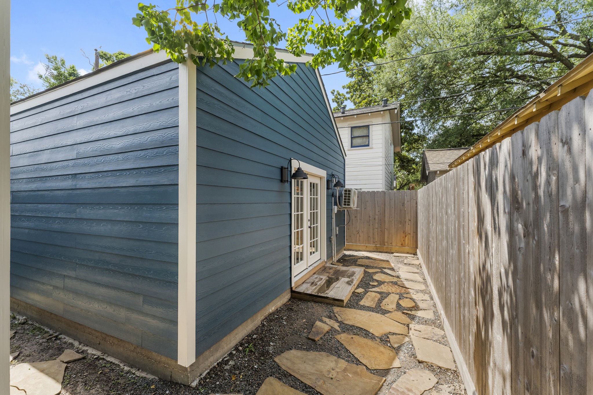 1102 Winston Street Houston, TX 77009 - Photo 32 of 45