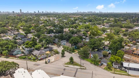 $600,000 | 1102 Winston Street, Houston, TX 77009