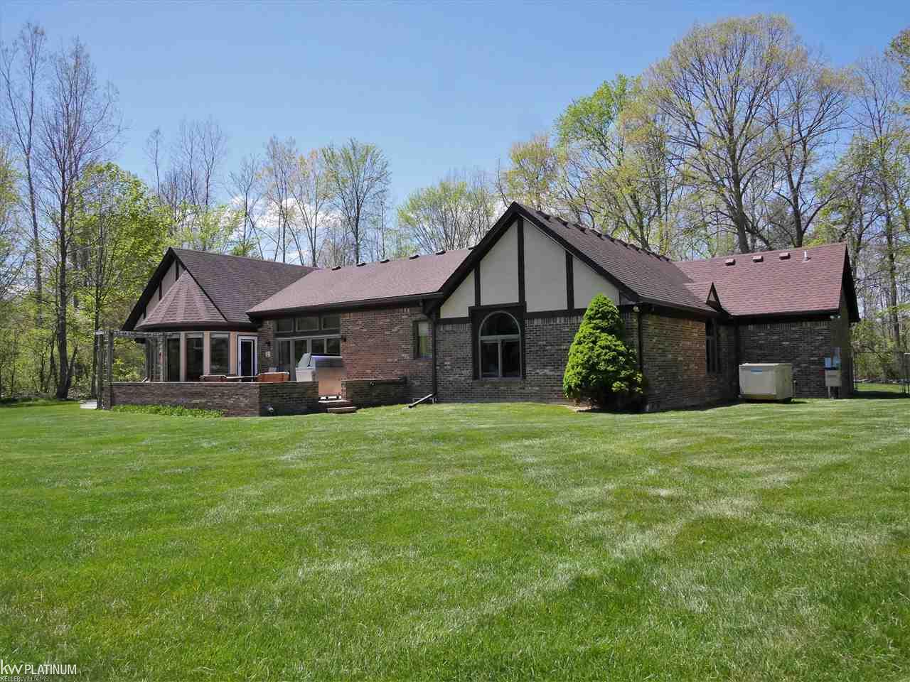 4777 Atkins Road North Street, MI 48049 - Photo 16 of 98 50042278-15.JPG