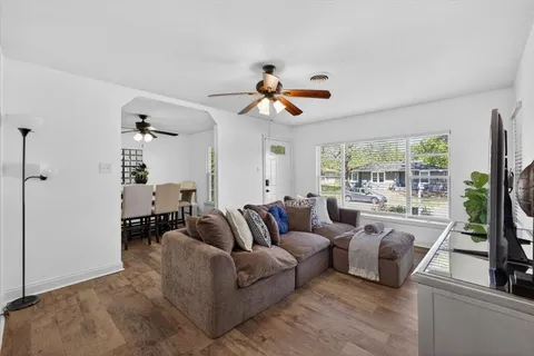 $260,000 | 6828 Greenlee Street, Fort Worth, TX 76112