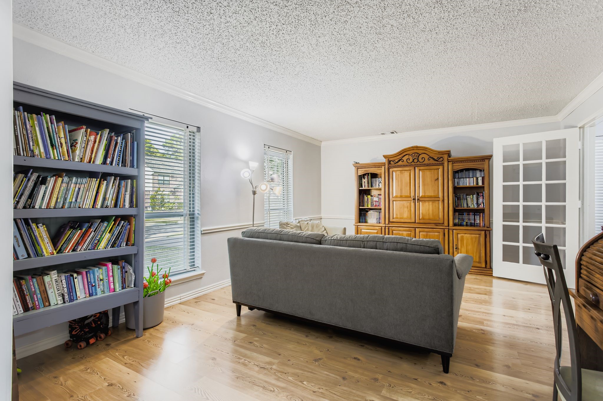 7530 Dogwood Falls Road Houston, TX 77095 - Photo 6 of 27 The spacious formal living room offers plenty of flexible space that you can use however you want, as well as lots of natural light.