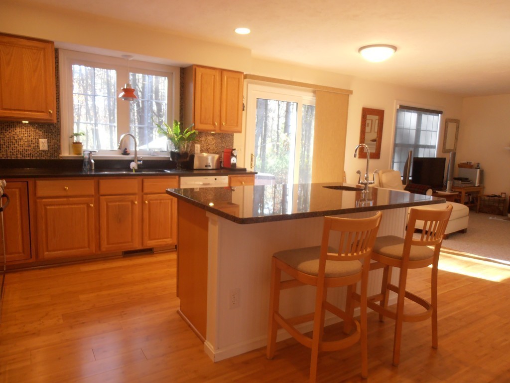 89 Rigby Road Lancaster, MA 01523 - Photo 5 of 29