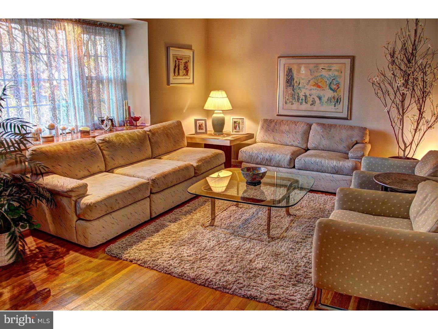 36 Miry Brook Road Hamilton, NJ 08690 - Photo 3 of 19 Living Room