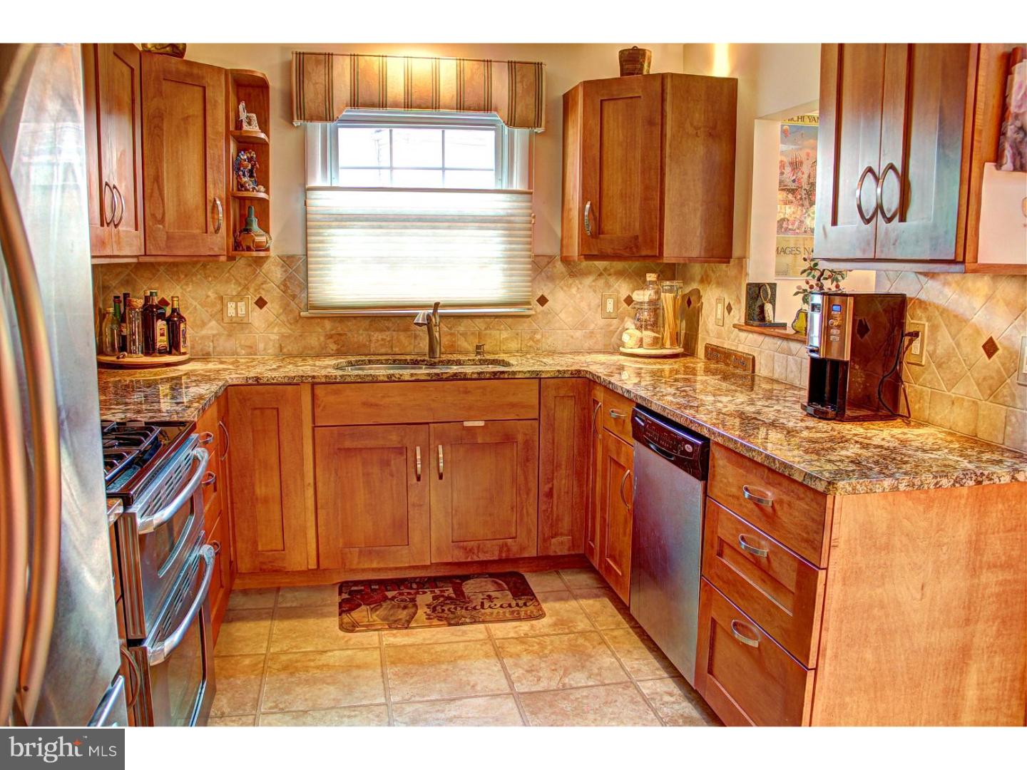 36 Miry Brook Road Hamilton, NJ 08690 - Photo 6 of 19 Kitchen