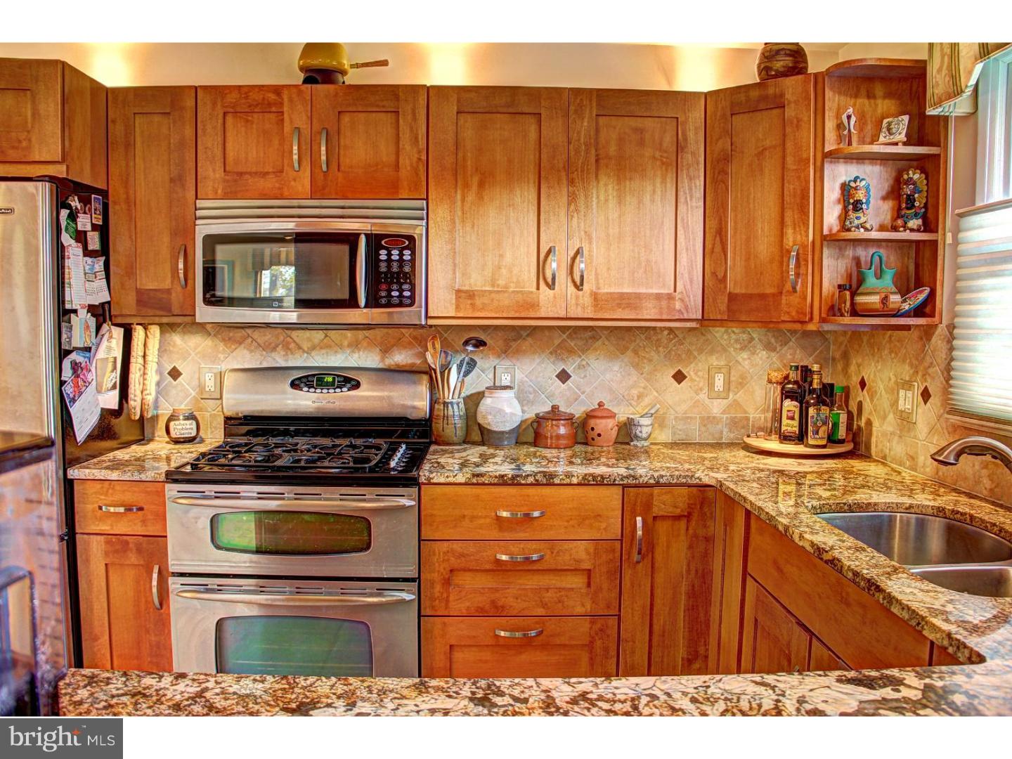36 Miry Brook Road Hamilton, NJ 08690 - Photo 7 of 19 Kitchen