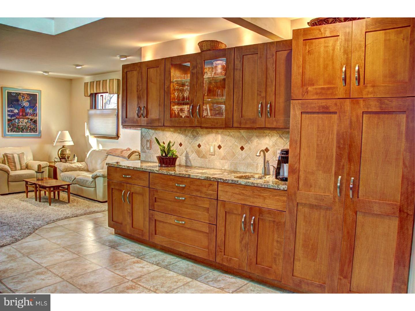 36 Miry Brook Road Hamilton, NJ 08690 - Photo 8 of 19 Wet Bar