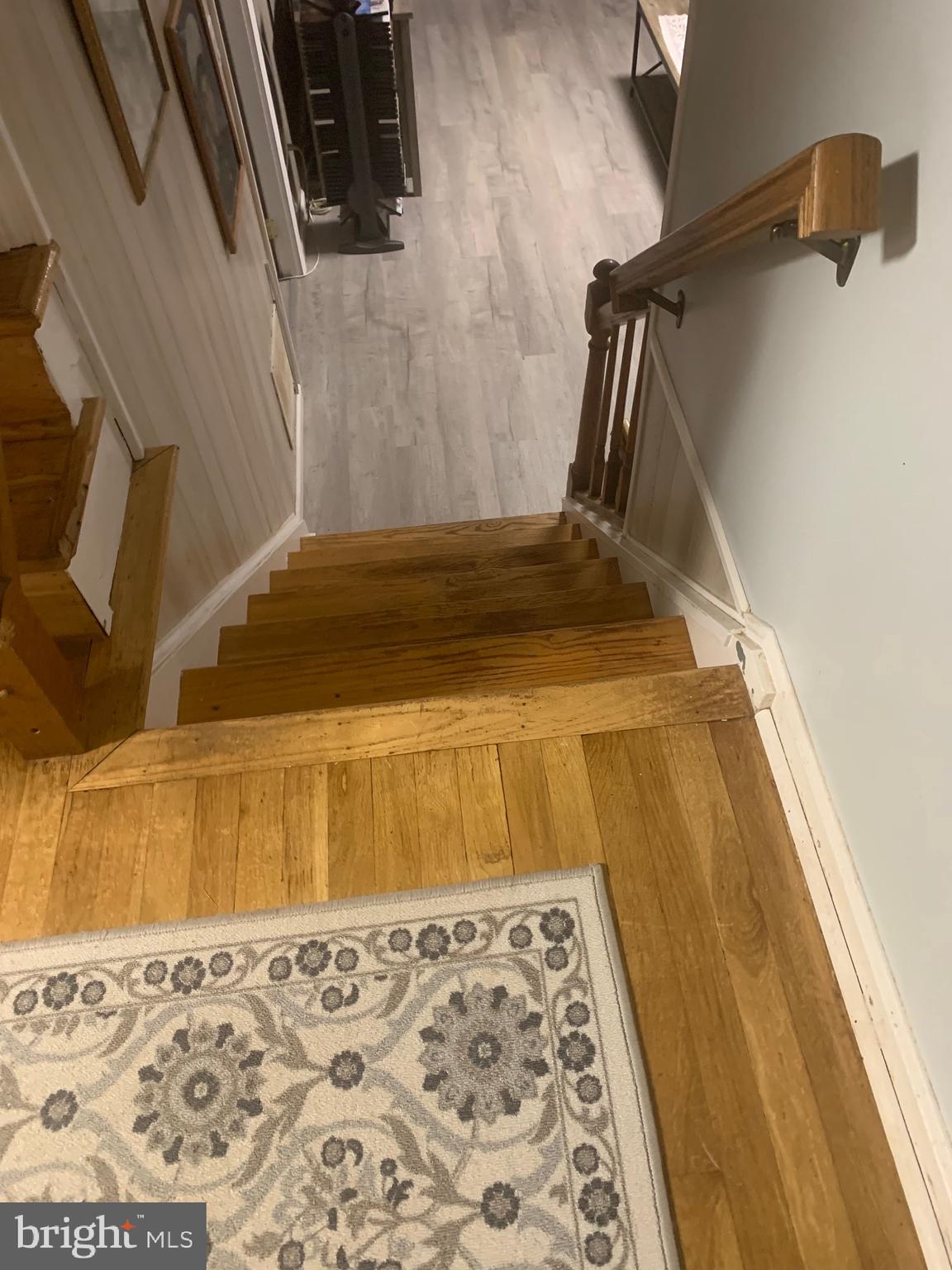 10002 Botsford Road Manassas, VA 20109 - Photo 22 of 41 Stairs to Lower Level