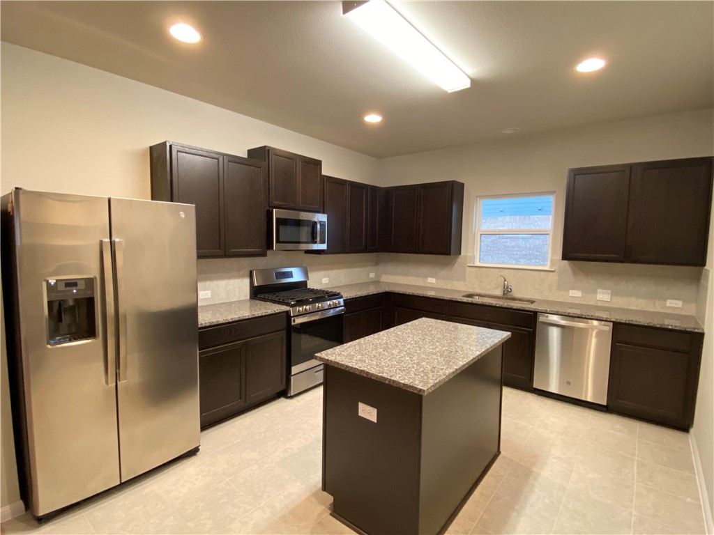 8409 Looksee Lane Austin, TX 78744 - Photo 6 of 17