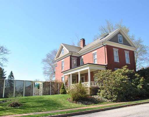 90 Prospect Street Portland, ME 04103 - Photo 2 of 7 Exterior Front.