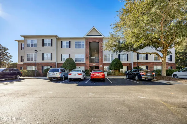 $1,650 | 1505 Cadfel Court, Unit 103, Wilmington, NC 28412