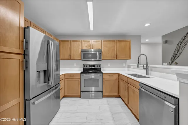 $1,700 | 1505 Cadfel Court, Unit 103, Wilmington, NC 28412