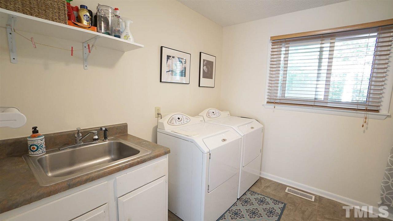 5704 Earl Road Durham, NC 27712 - Photo 12 of 30