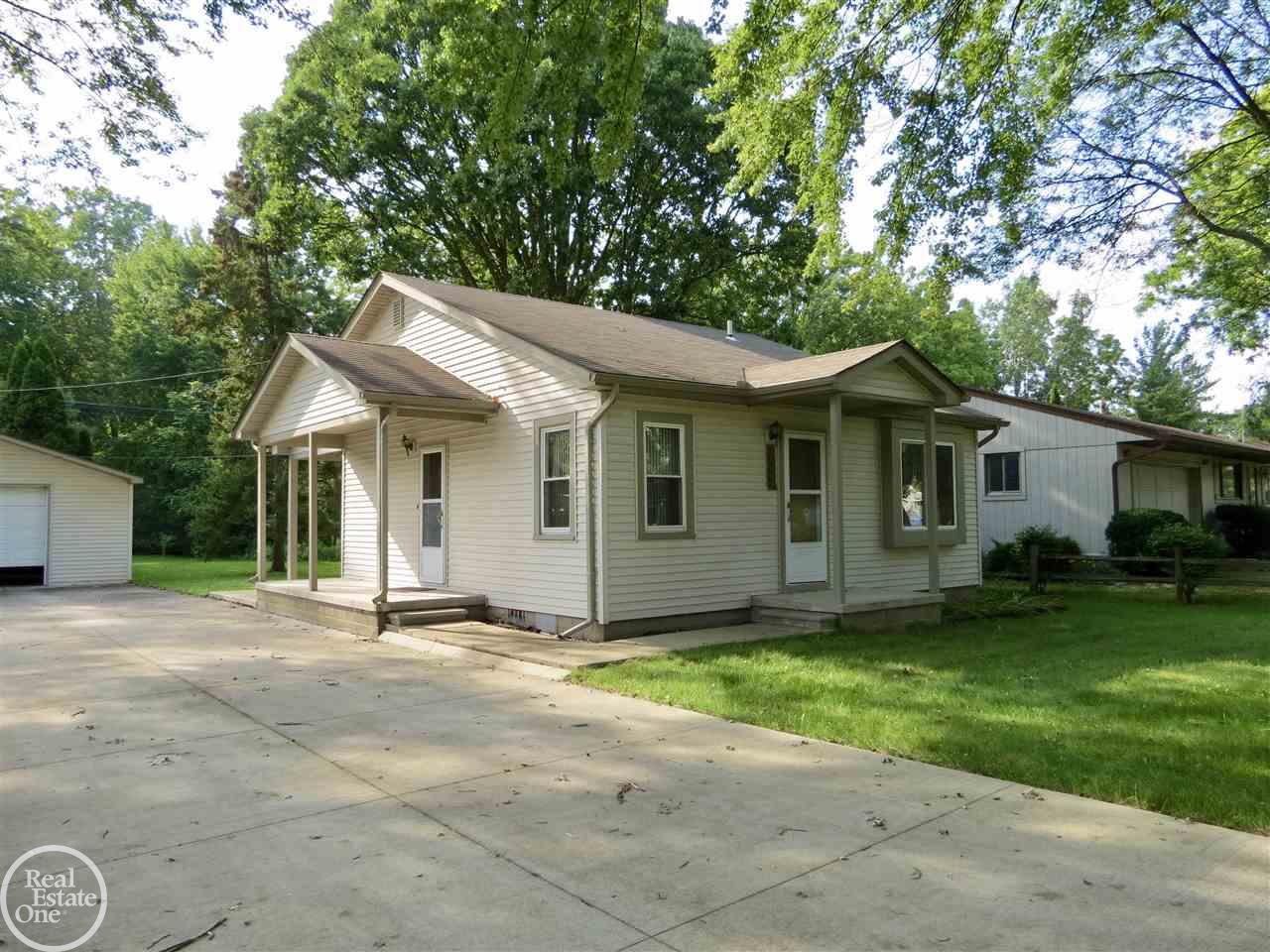 3530 Alida Avenue Rochester, MI 48309 - Photo 40 of 55 50053248-44.JPG