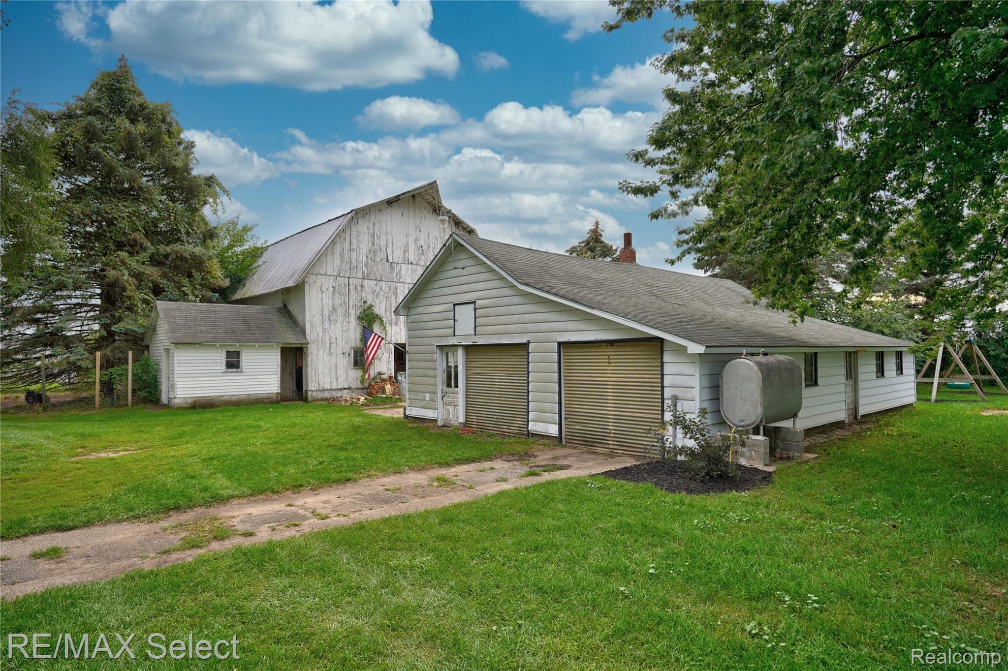 6617 North Watson Road Elsie, MI 48831 - Photo 14 of 47 6617 N Watson Rd 28.jpg